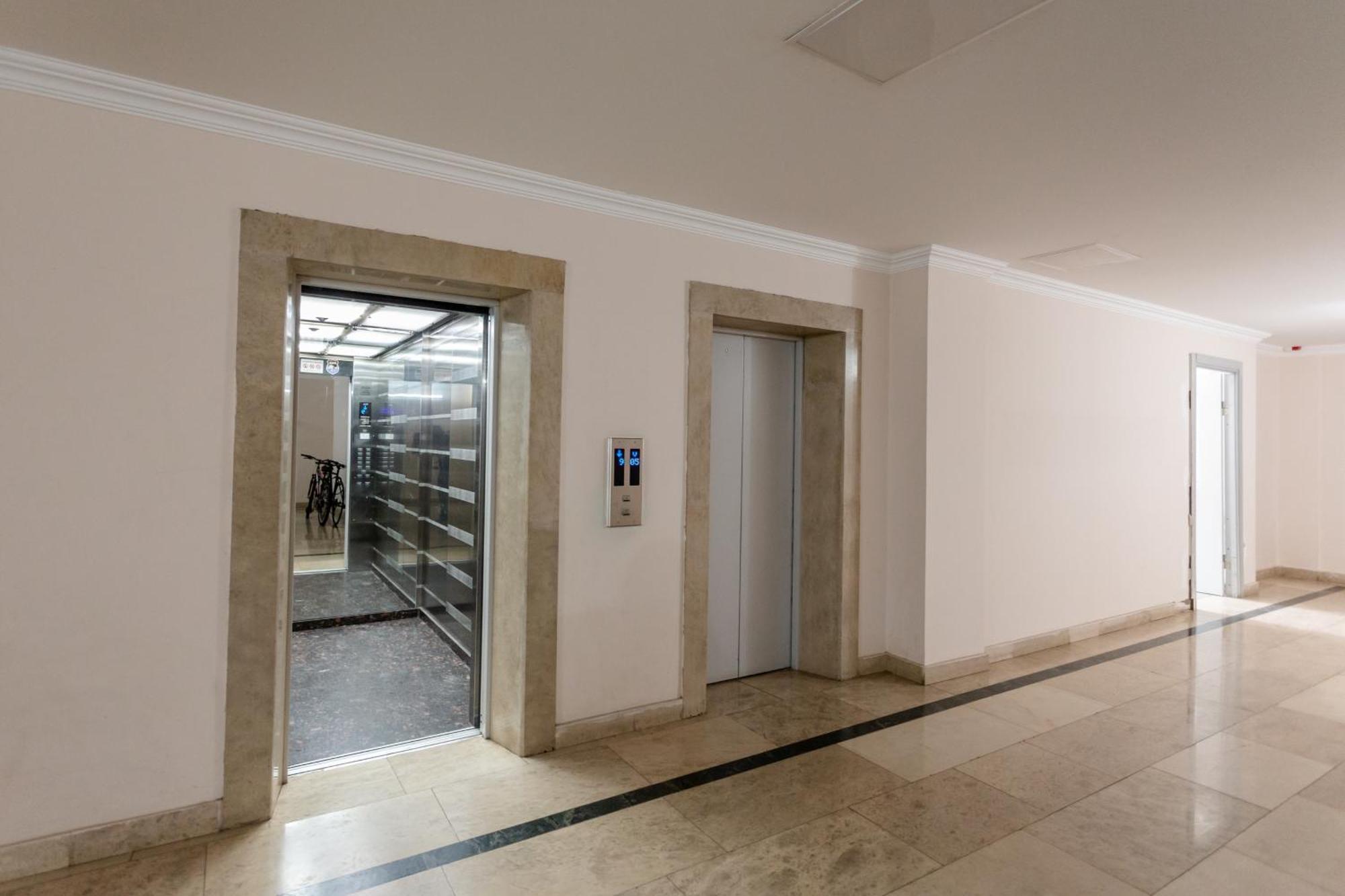The Grand Apartment Lll Tbilisi Exterior foto
